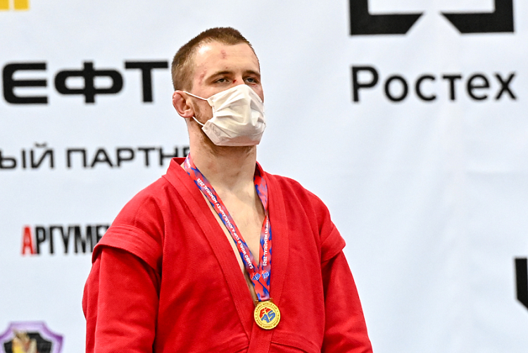 Anton KONOVALOV: "After the fall, I still manage to rise and win"